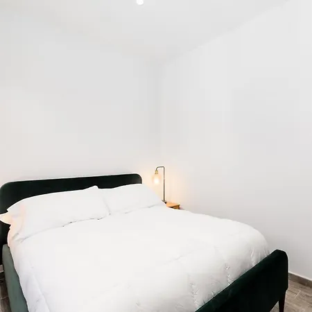 Dolce Limone By Rentbeat Lägenhet